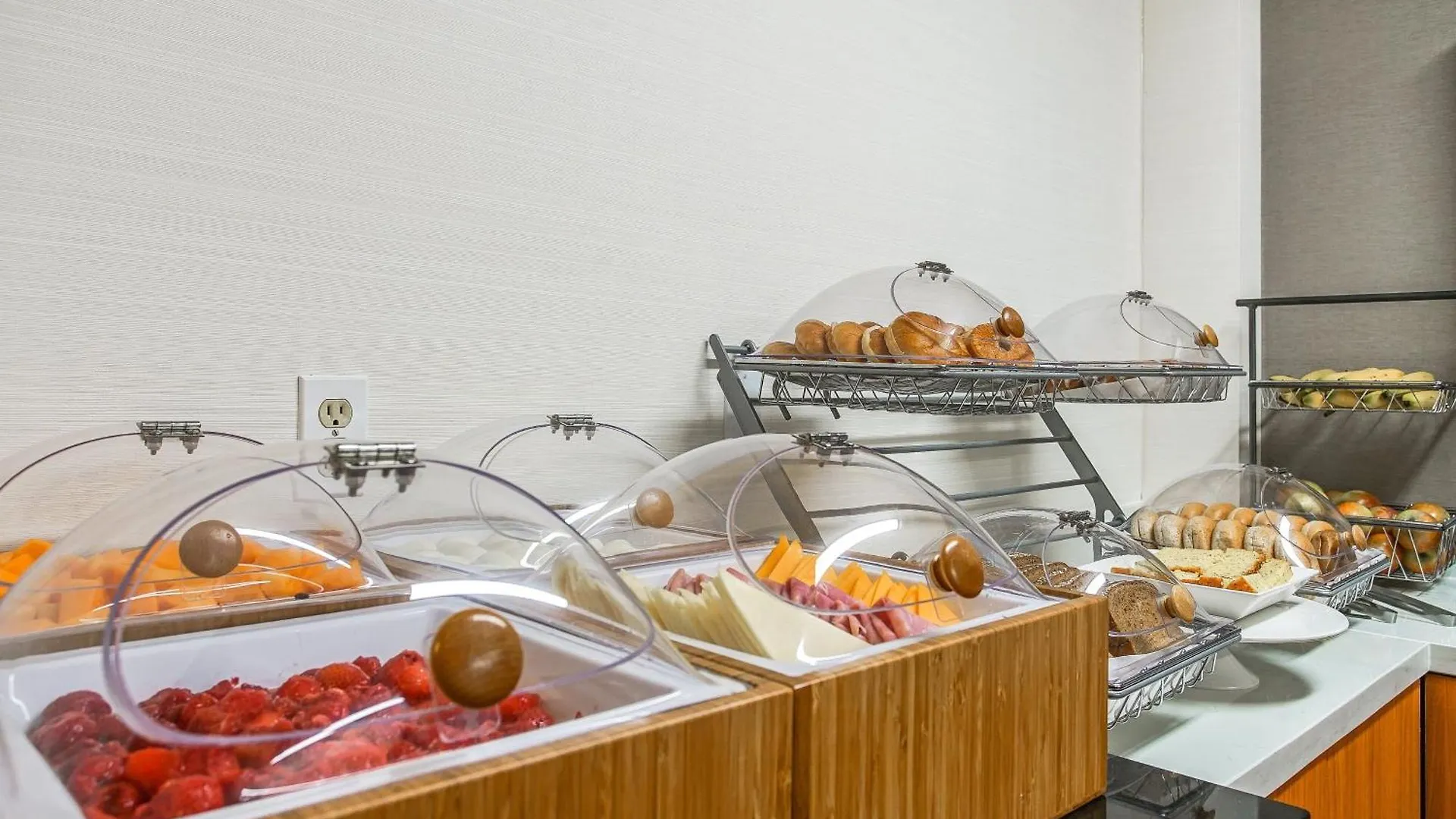Country Inn & Suites By Radisson, Savannah Southside Hotel