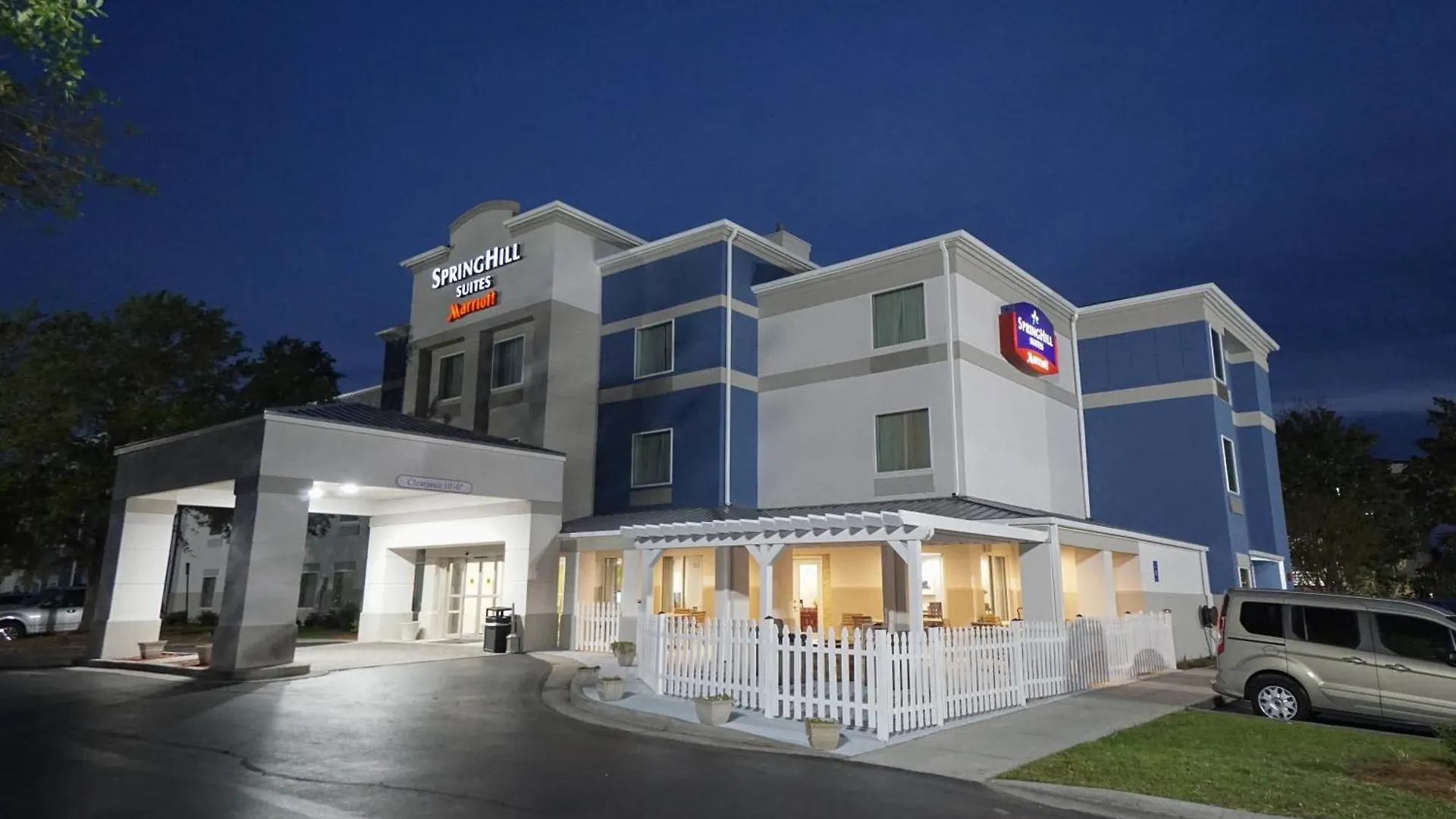 Country Inn & Suites By Radisson, Savannah Southside Hotel